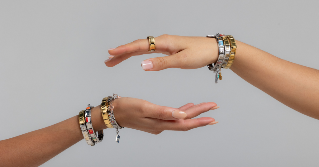 Charms Official | カスタムブレスレット＆ウォッチ